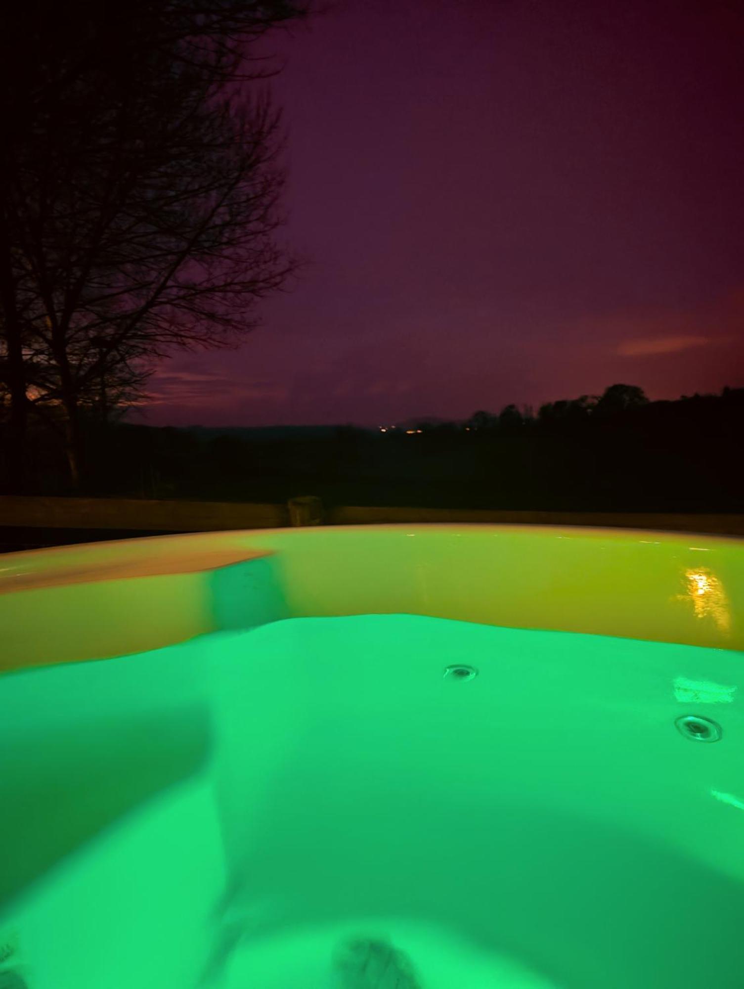 Caplor Glamping & Lodges Hereford Kültér fotó